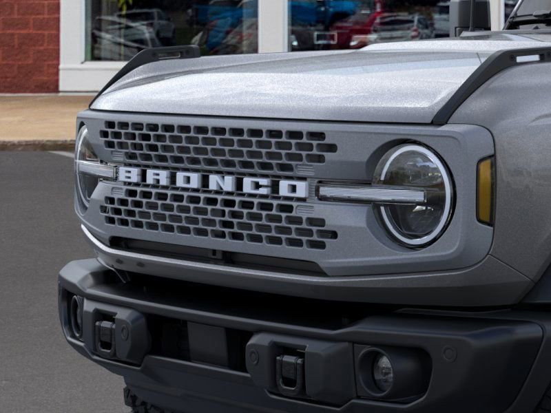 New 2025 Ford Bronco Badlands image 19
