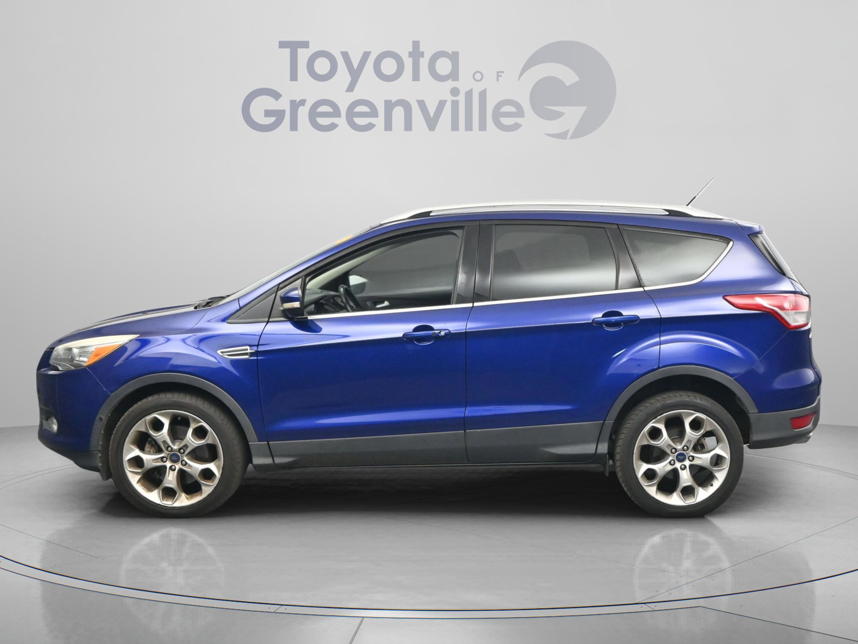 Used 2016 Ford Escape Titanium w/ Equipment Group 301A AWD/4WD image 5