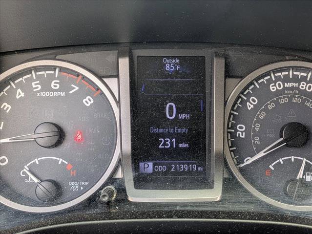 Used 2018 Toyota Tacoma SR5 image 9