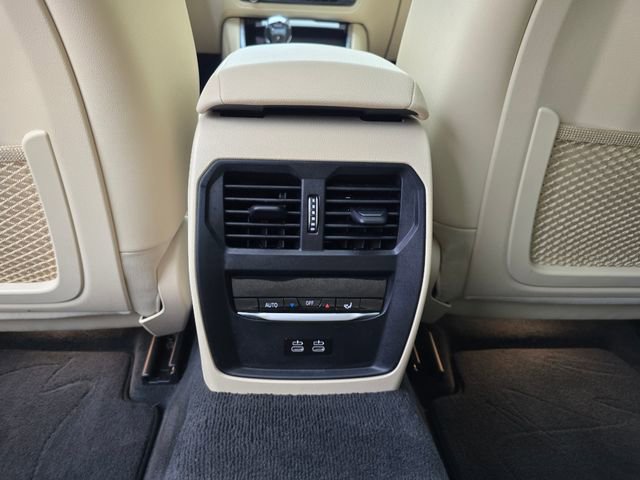 Used 2021 BMW 330i xDrive Sedan w/ Convenience Package image 29