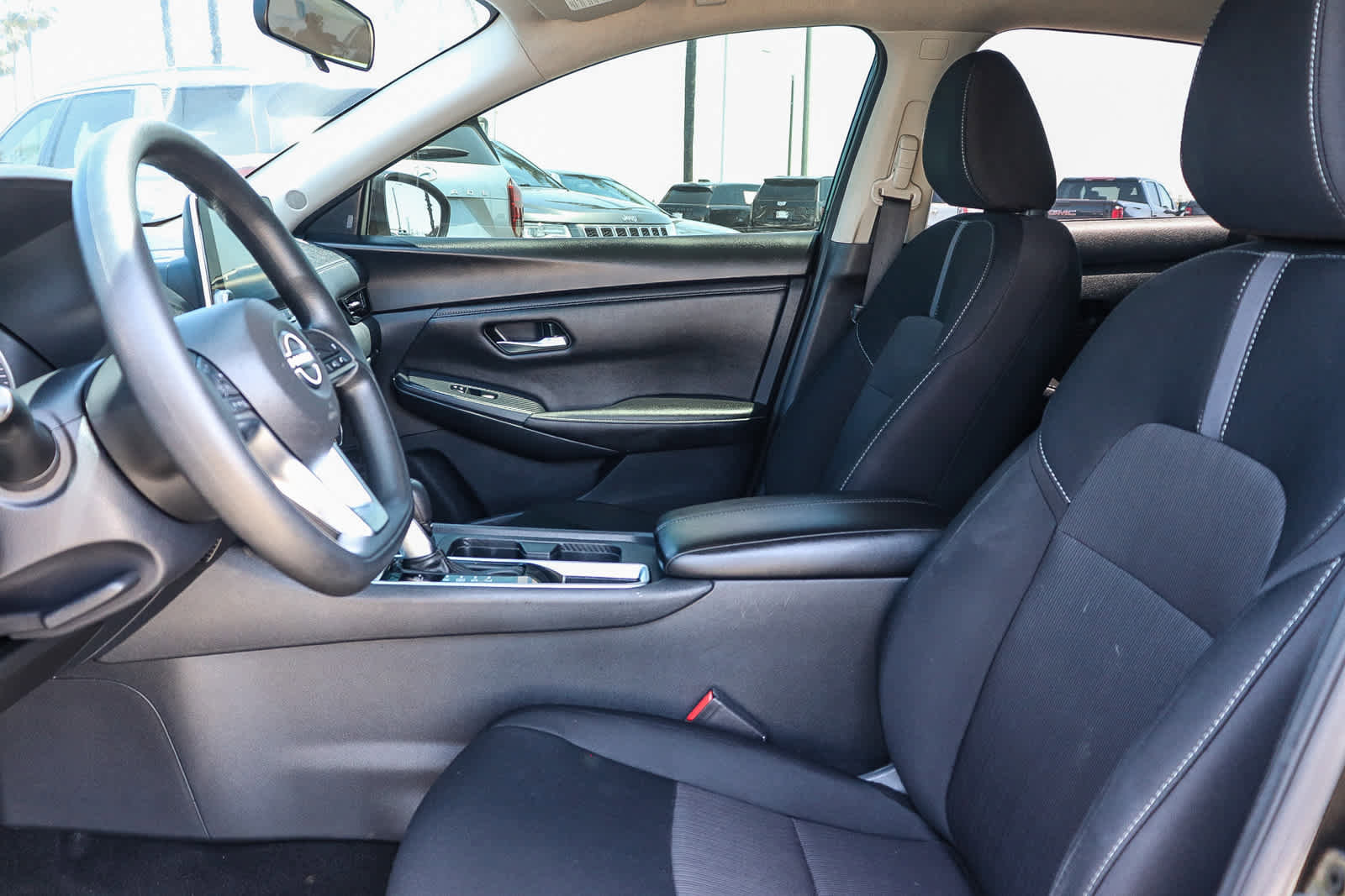 Used 2024 Nissan Sentra SV FWD image 24