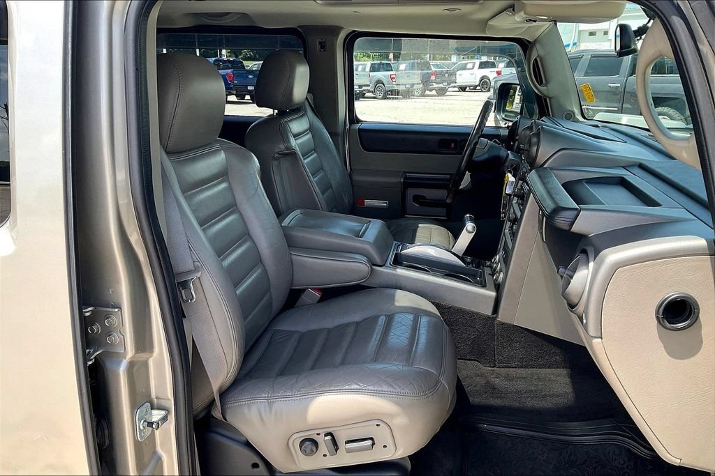 Used 2003 HUMMER H2 w/ Preferred Equipment Group AWD/4WD image 13