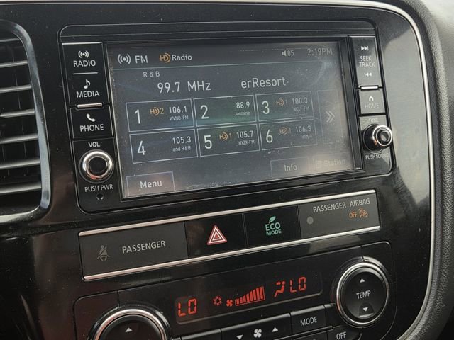 Used 2019 Mitsubishi Outlander SE image 8