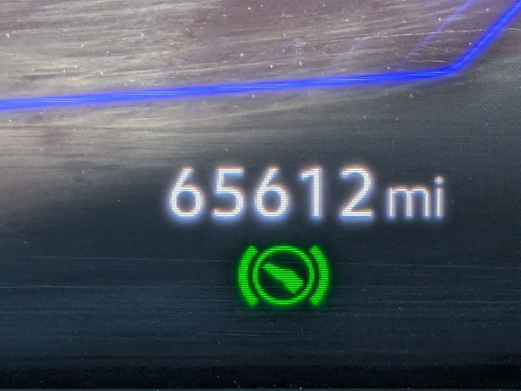 Used 2022 Volkswagen Tiguan SE AWD/4WD image 21