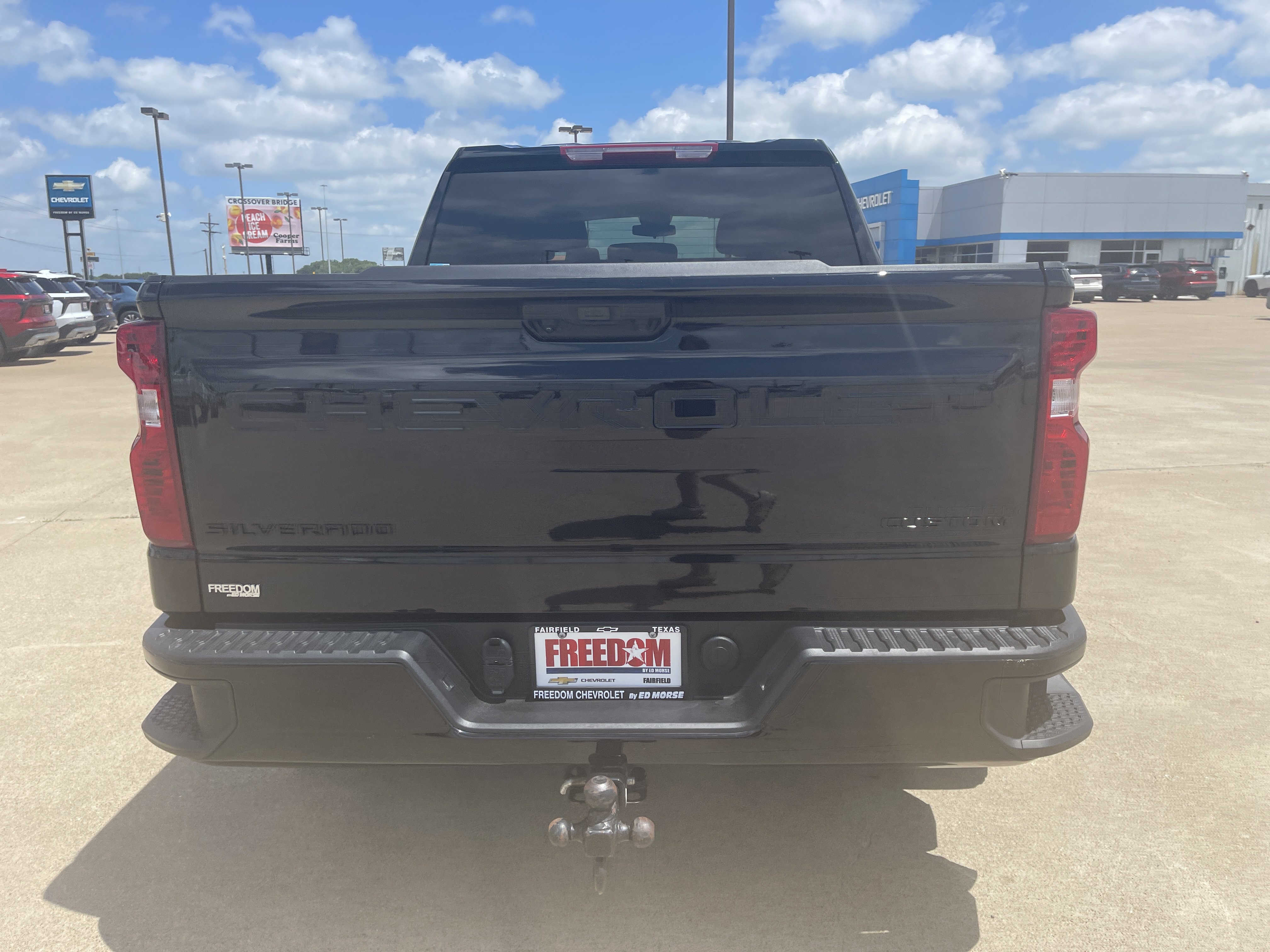 Used 2025 Chevrolet Silverado 1500 Custom w/ Turbomax Blackout Package AWD/4WD image 5