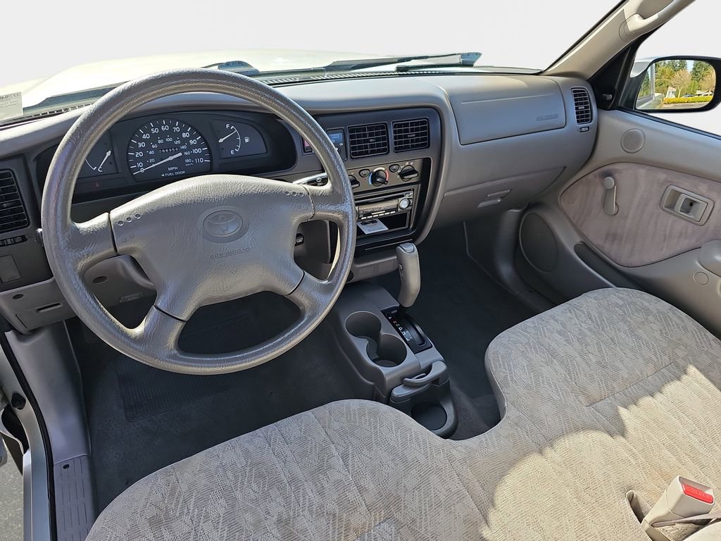 Used 2003 Toyota Tacoma 2WD Regular Cab image 10
