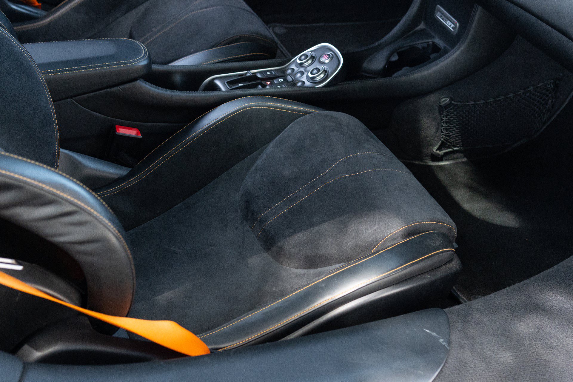 Used 2018 McLaren 570S RWD image 44