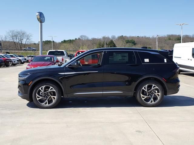 New 2026 Lincoln Nautilus Premier image 5