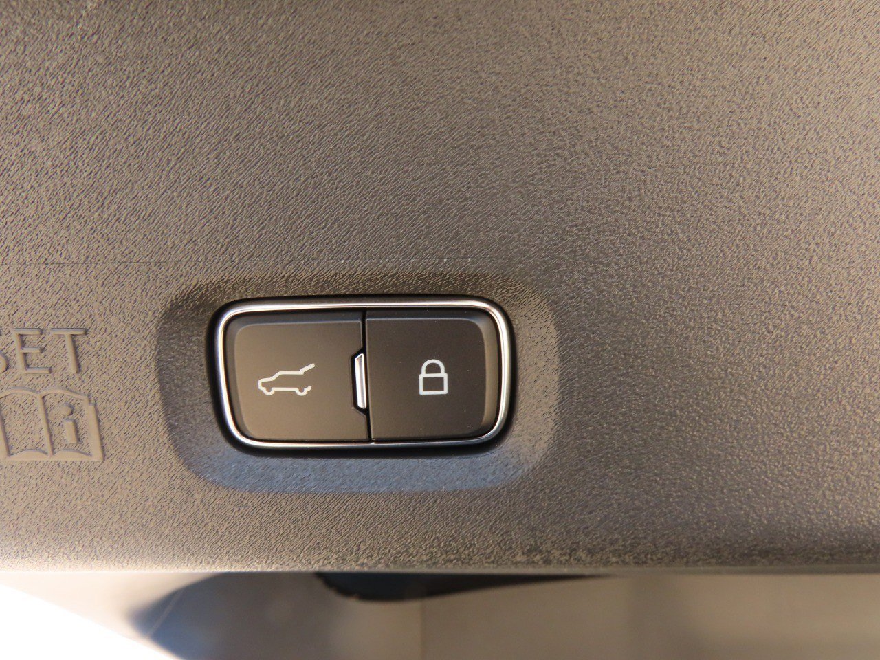 New 2026 Lincoln Navigator Premiere image 13