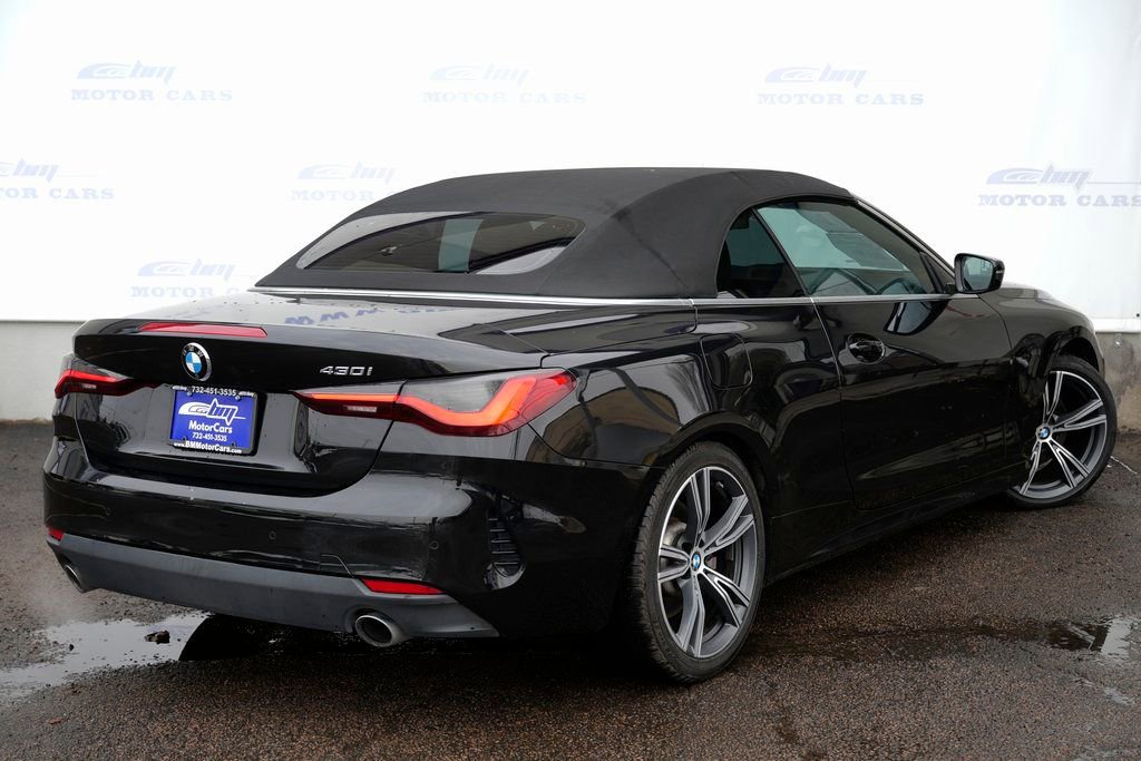 Used 2021 BMW 430i Convertible w/ Premium Package image 4