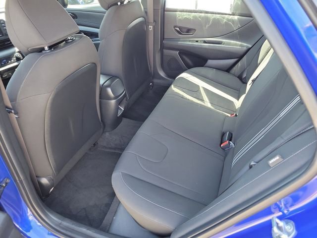Certified 2025 Hyundai Elantra Sport image 21
