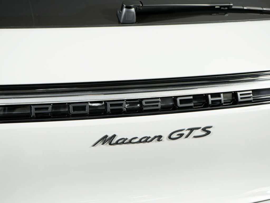 New 2026 Porsche Macan GTS image 13