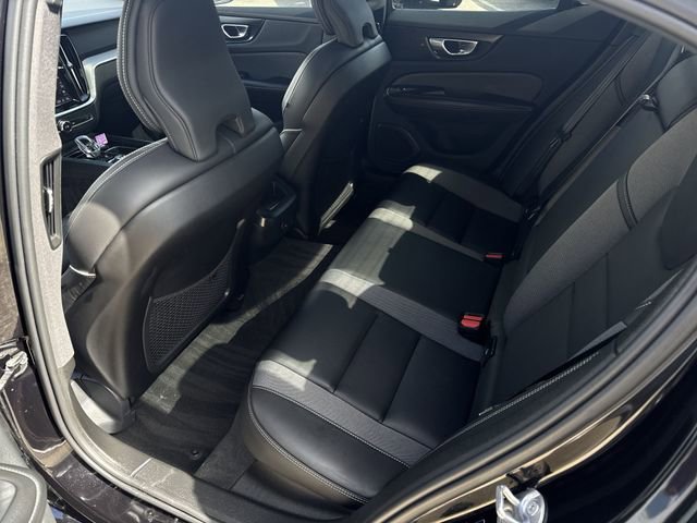 Used 2024 Volvo S60 B5 Plus image 22