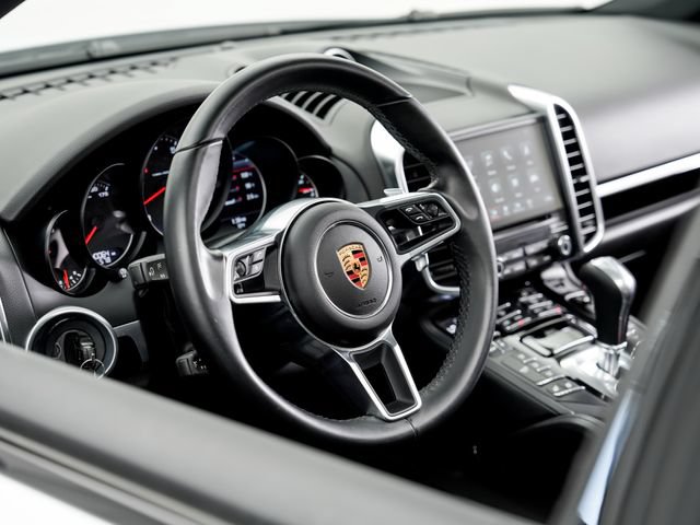 Certified 2018 Porsche Cayenne Platinum Edition AWD/4WD image 9