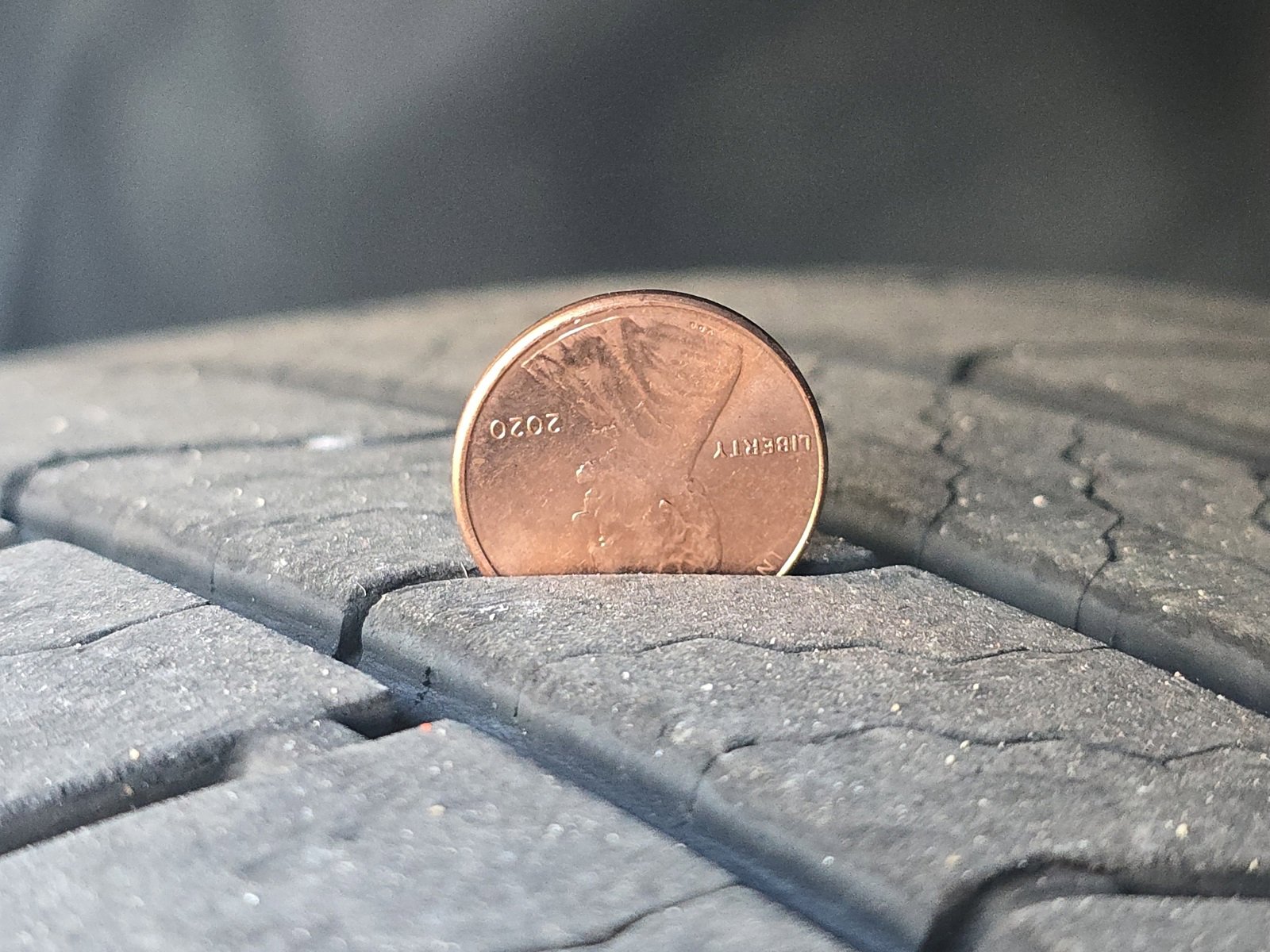 Used 2018 Jeep Cherokee Latitude Plus w/ Trailer Tow Group image 30