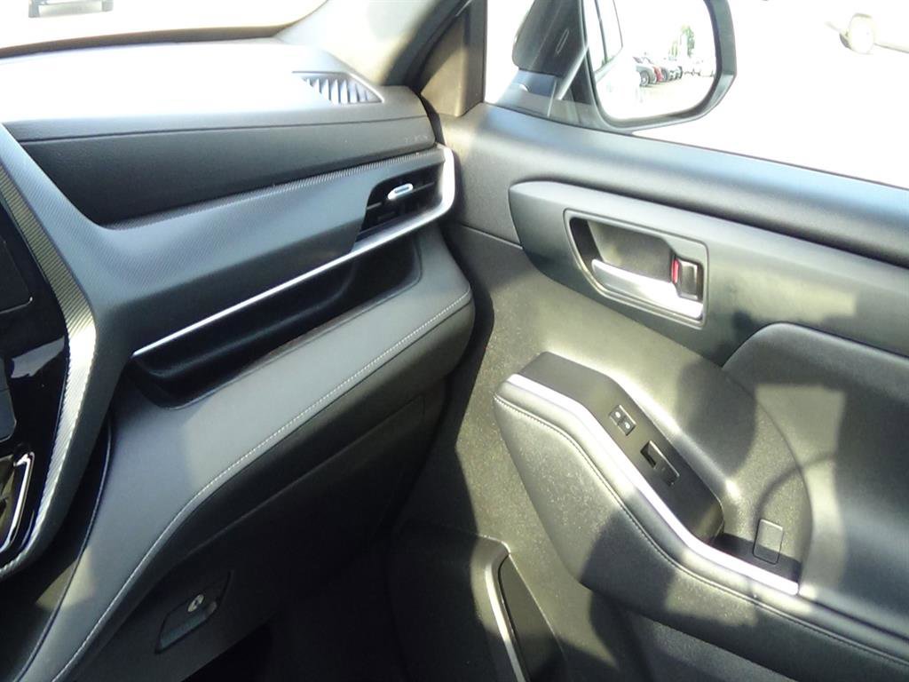 Used 2023 Toyota Highlander XSE image 35