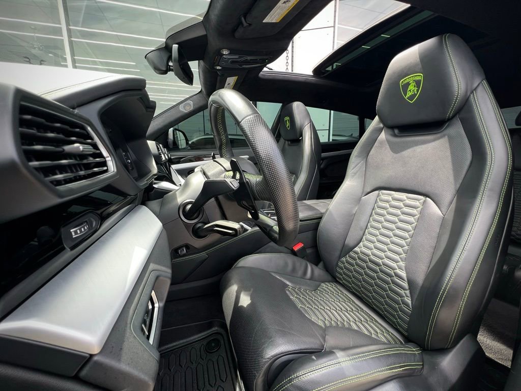 Used 2022 Lamborghini Urus image 20