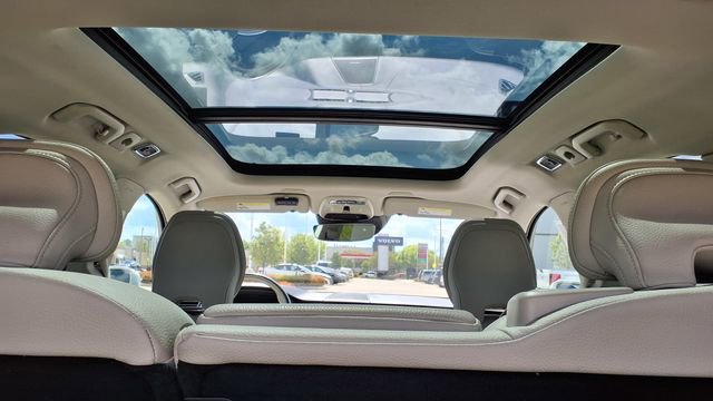 Used 2020 Volvo XC60 T5 Inscription image 23