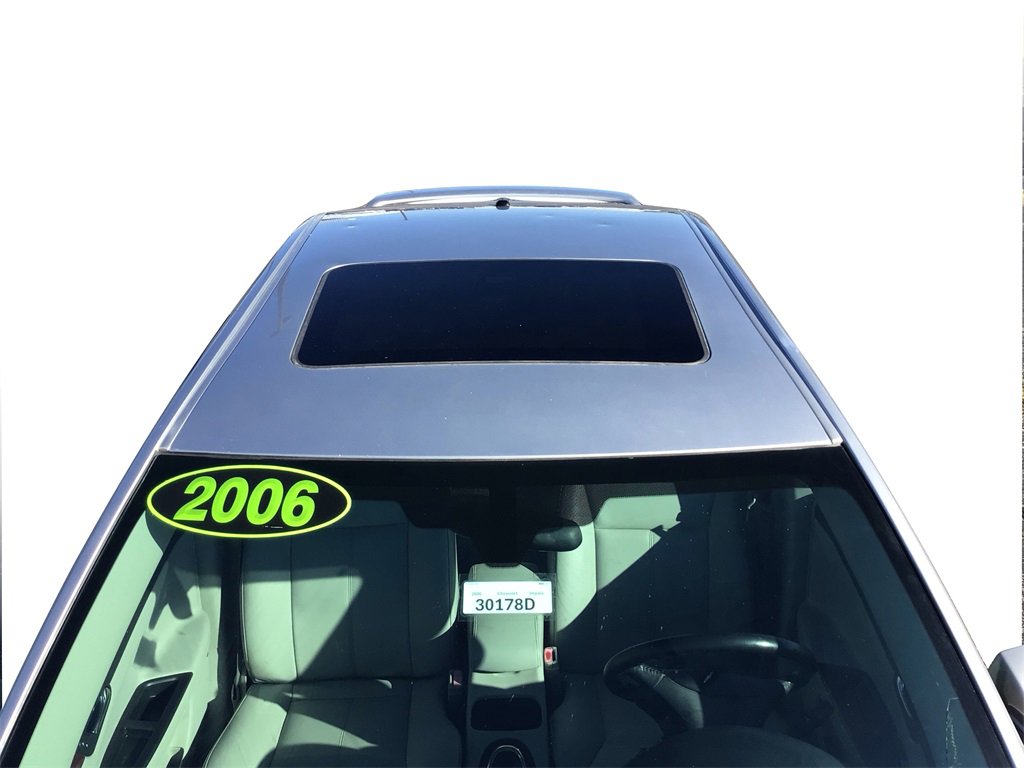 Used 2006 Chevrolet Impala LTZ image 12