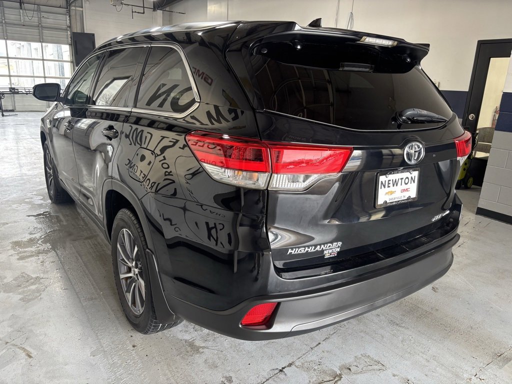Used 2019 Toyota Highlander XLE image 35