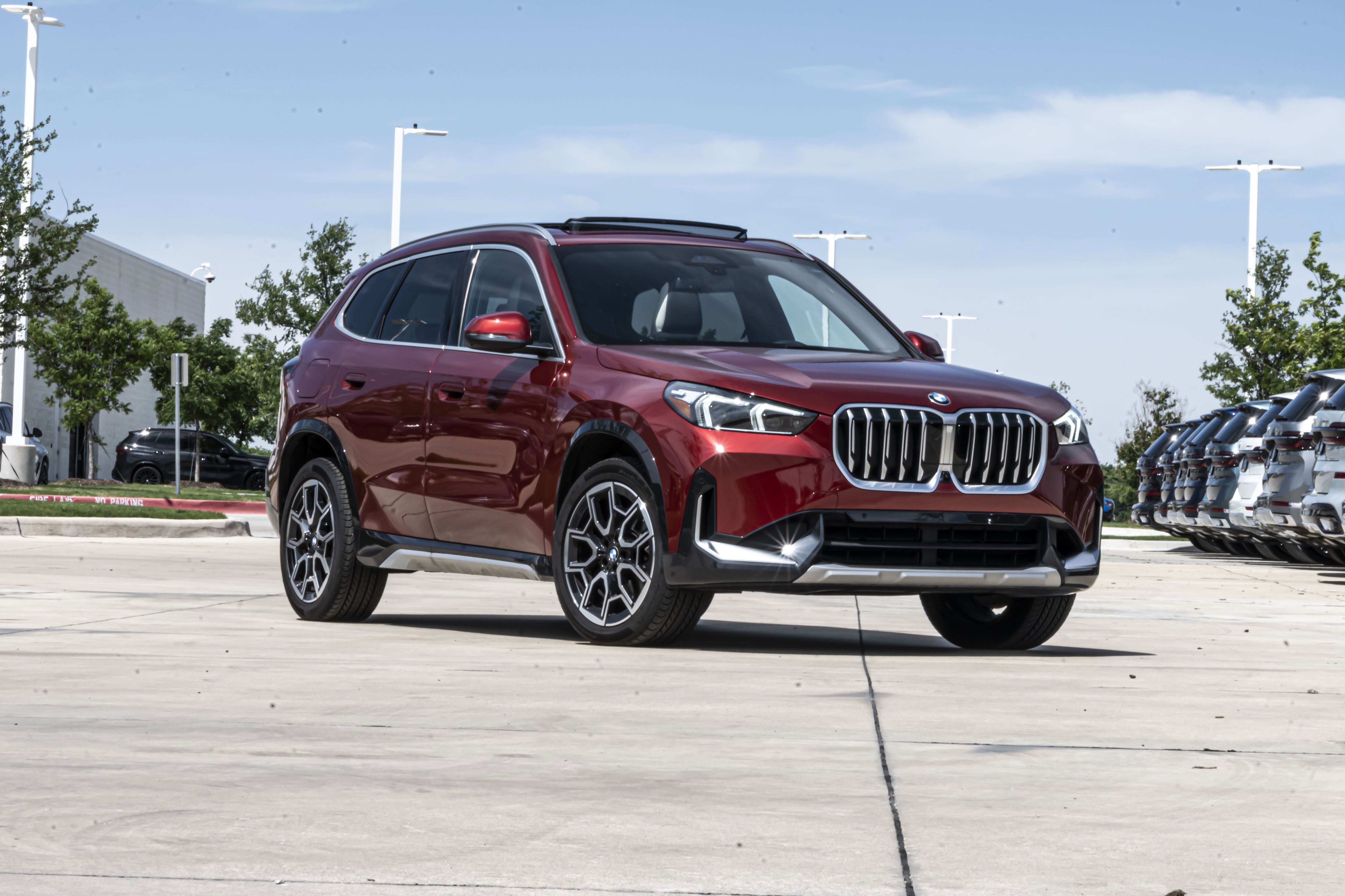 Certified 2026 BMW X1 xDrive28i AWD/4WD image 2