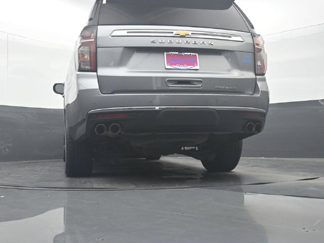 Used 2023 Chevrolet Suburban Premier AWD/4WD image 32