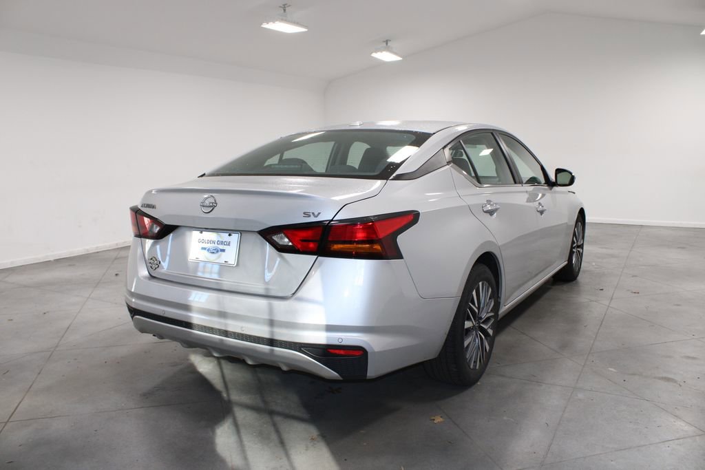 Used 2023 Nissan Altima 2.5 SV image 9