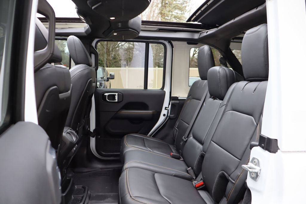 Used 2025 Jeep Wrangler Unlimited Rubicon 392 image 11