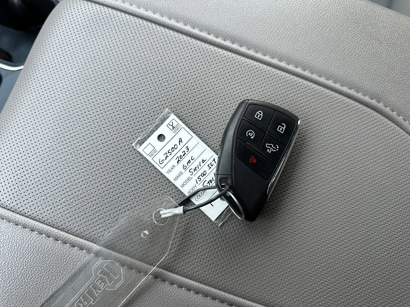 Used 2023 GMC Sierra 1500 SLT image 14