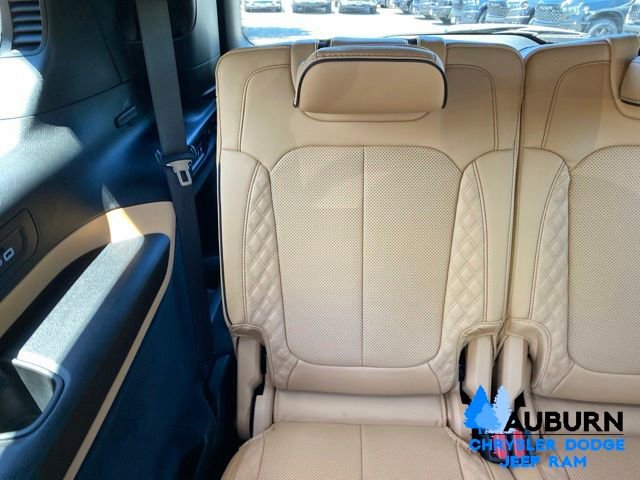 Used 2025 Jeep Grand Cherokee L Summit w/ Obsidian Package AWD/4WD image 14