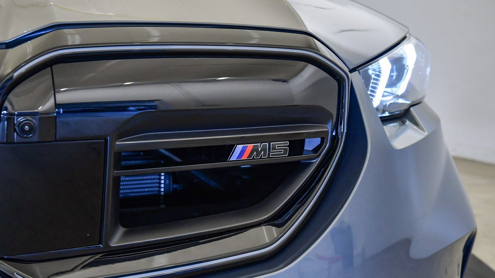 Used 2025 BMW M5 Touring w/ M Driver's Package image 11