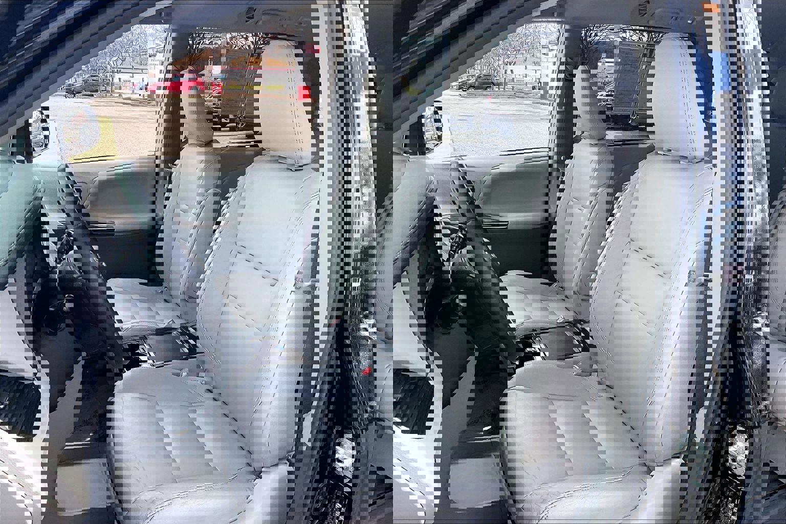 Used 2019 Toyota Sienna XLE image 30