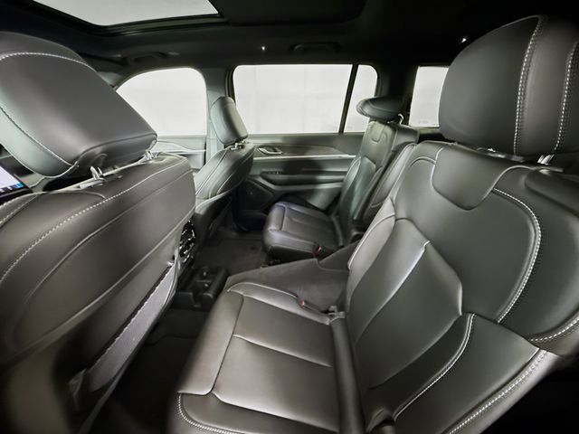 New 2025 Jeep Grand Cherokee L Limited w/ Black Appearance Package image 25