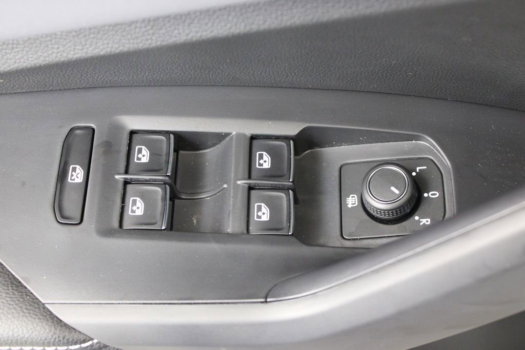 New 2026 Volkswagen Jetta SE FWD image 17