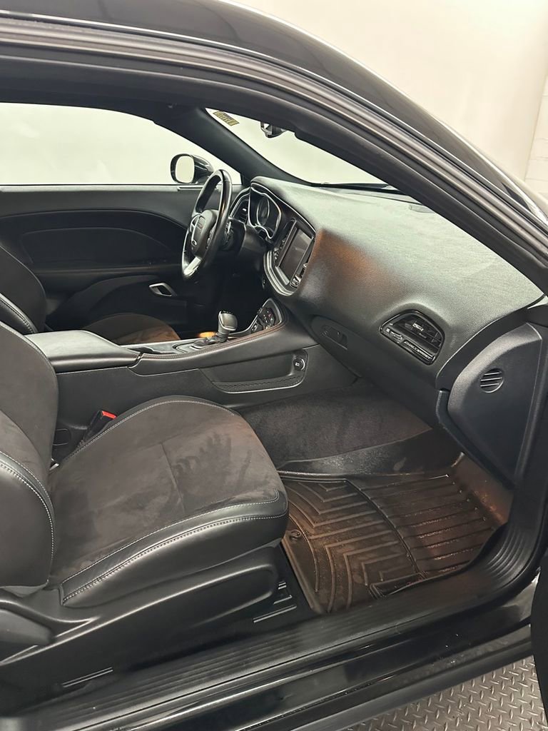 Used 2018 Dodge Challenger SXT Plus image 34