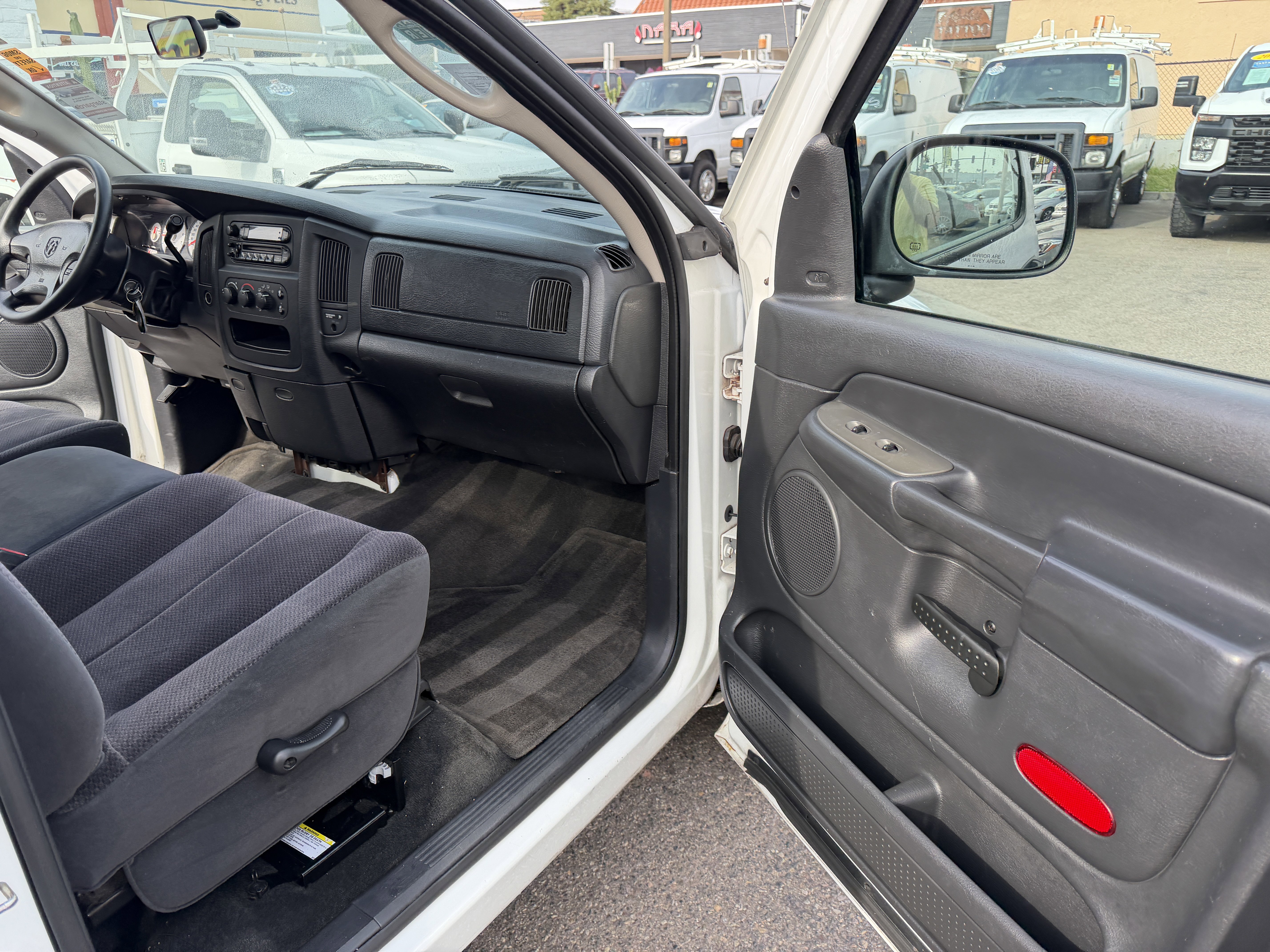 Used 2003 Dodge Ram 2500 Truck SLT image 12