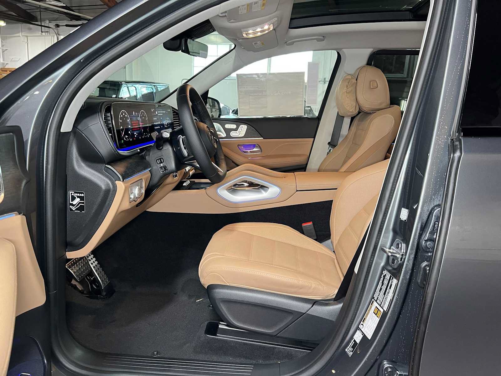 New 2026 Mercedes-Benz GLS 450 4MATIC image 23