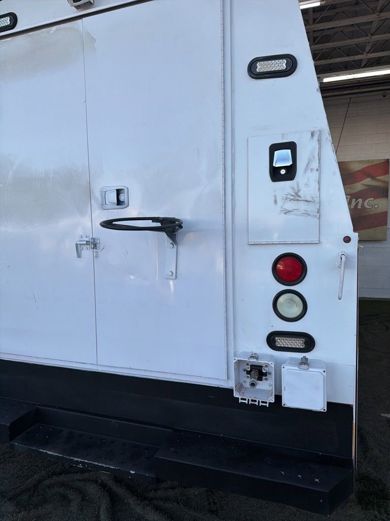 Used 2017 Ford F350 XL w/ Power Equipment Group AWD/4WD image 16