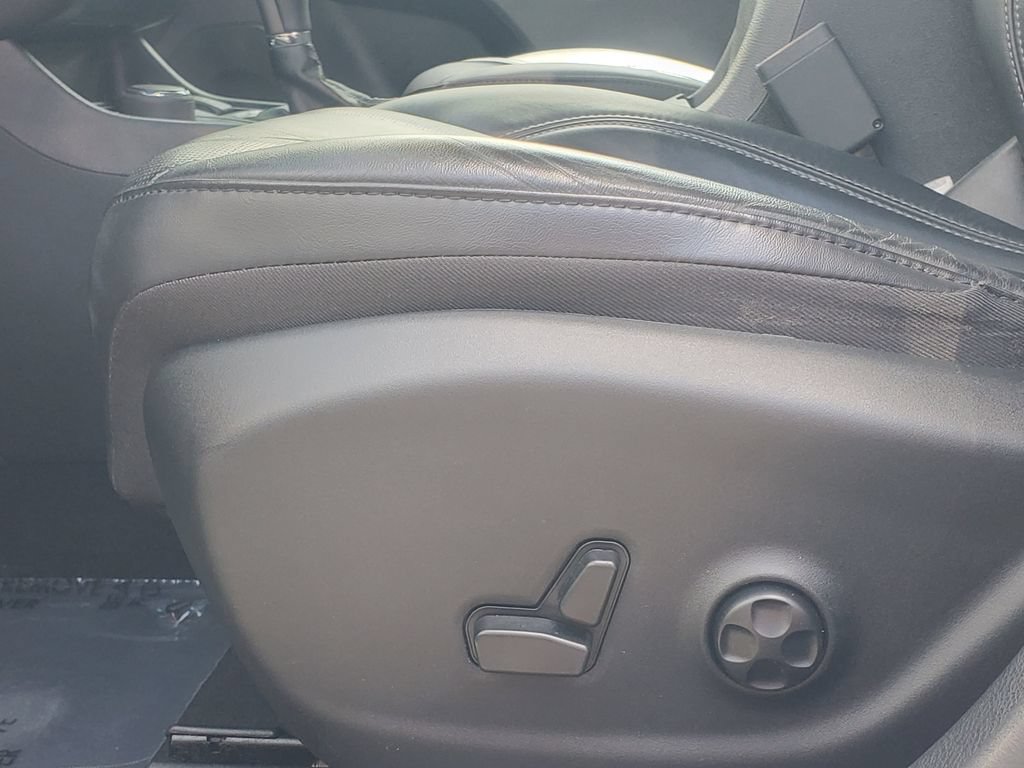 Used 2020 Jeep Cherokee Limited AWD/4WD image 7