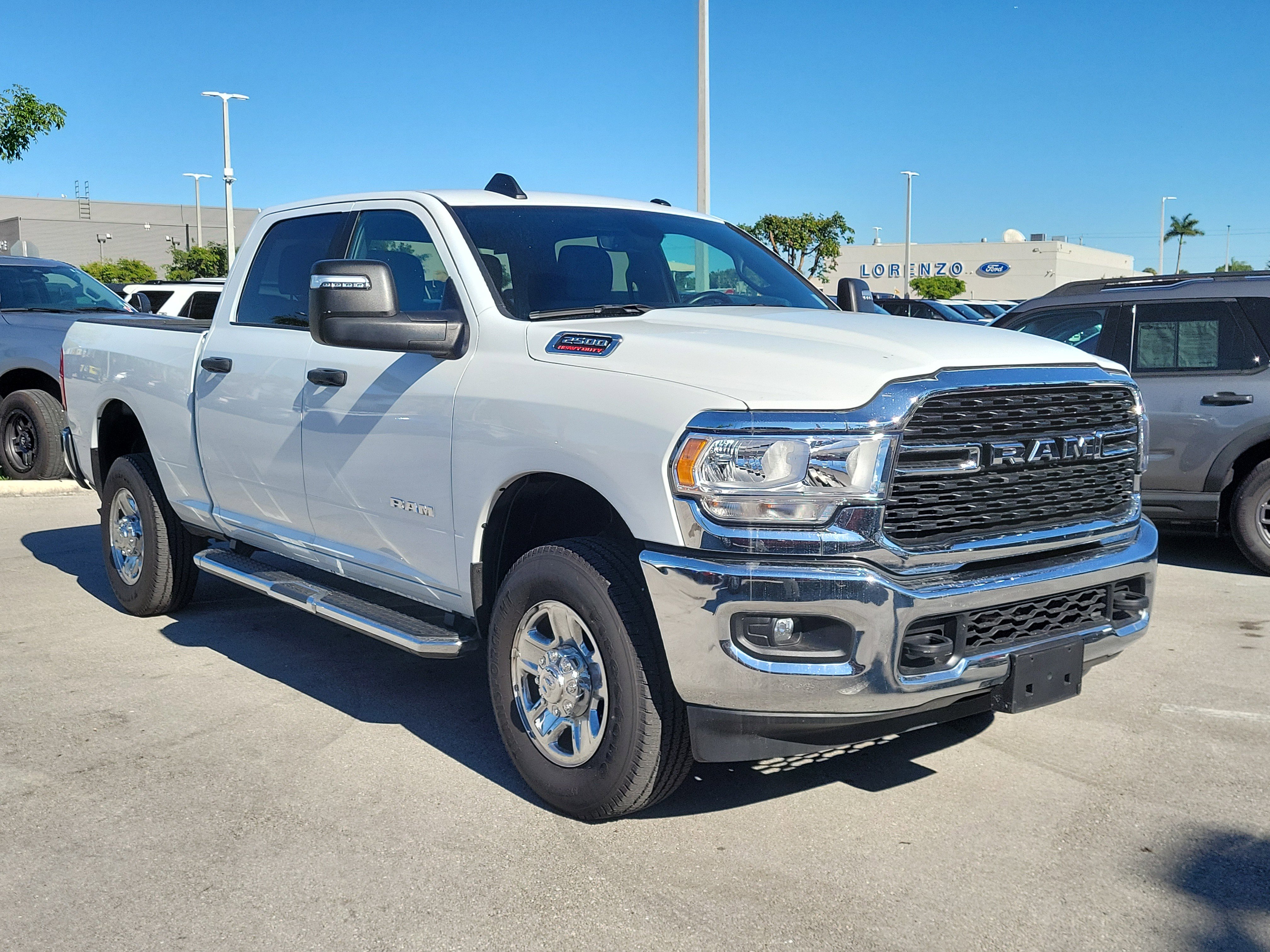 Used 2024 RAM 2500 Big Horn w/ Bed Utility Group image 3