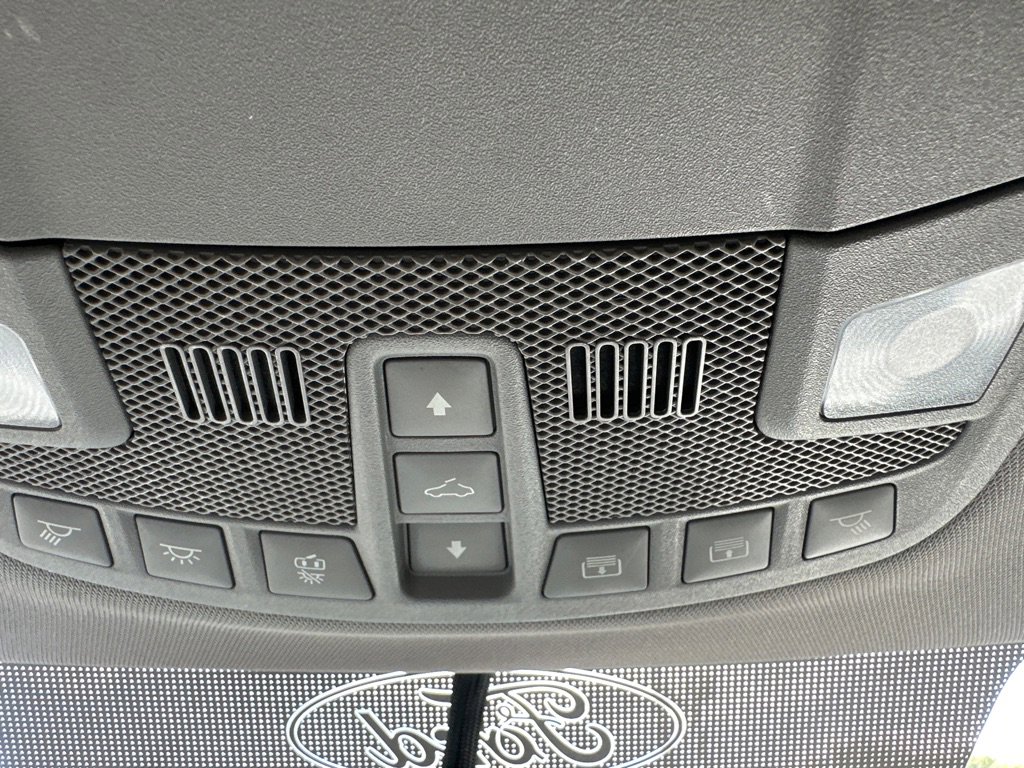 Used 2017 Ford F150 XLT w/ Equipment Group 302A Luxury image 32