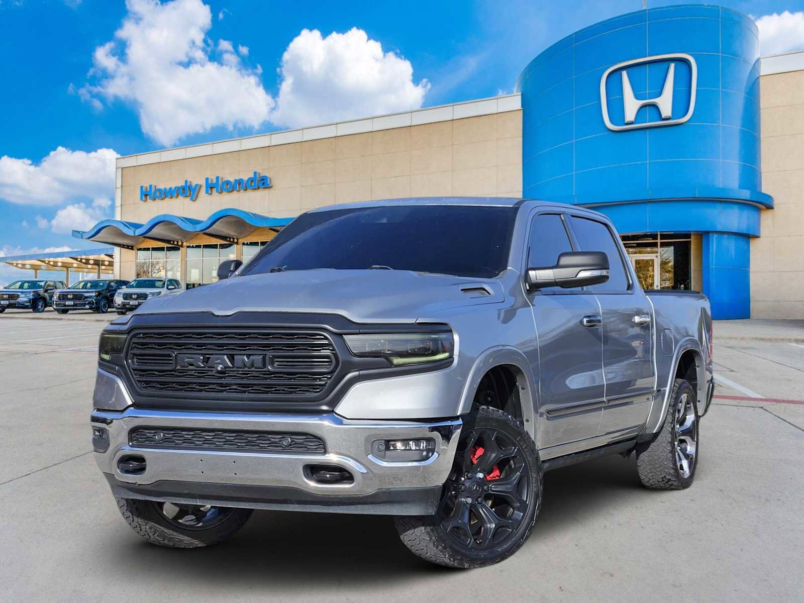 Used 2019 RAM 1500 Limited image 1