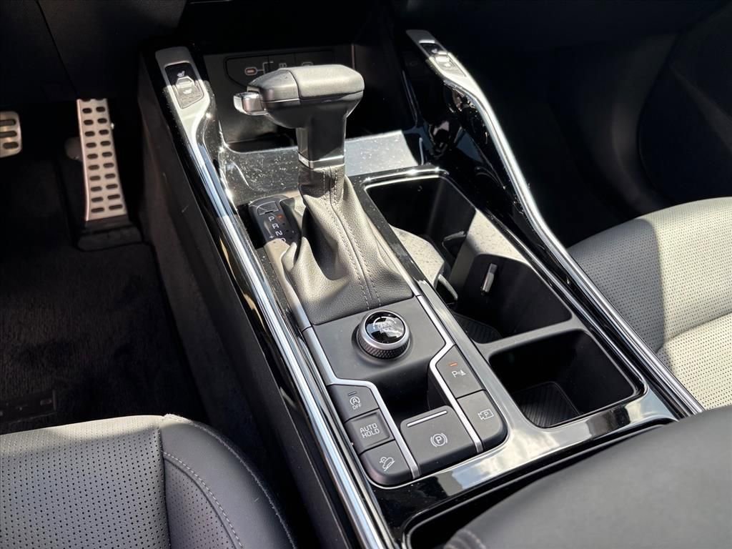 Used 2024 Kia Sorento SX image 19