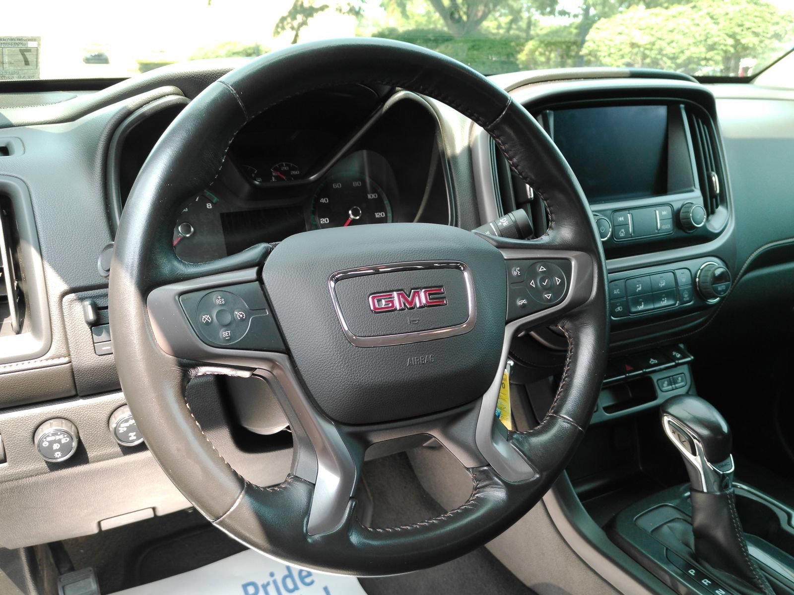 Certified 2022 GMC Canyon AT4 w/ Trailering Package AWD/4WD image 29