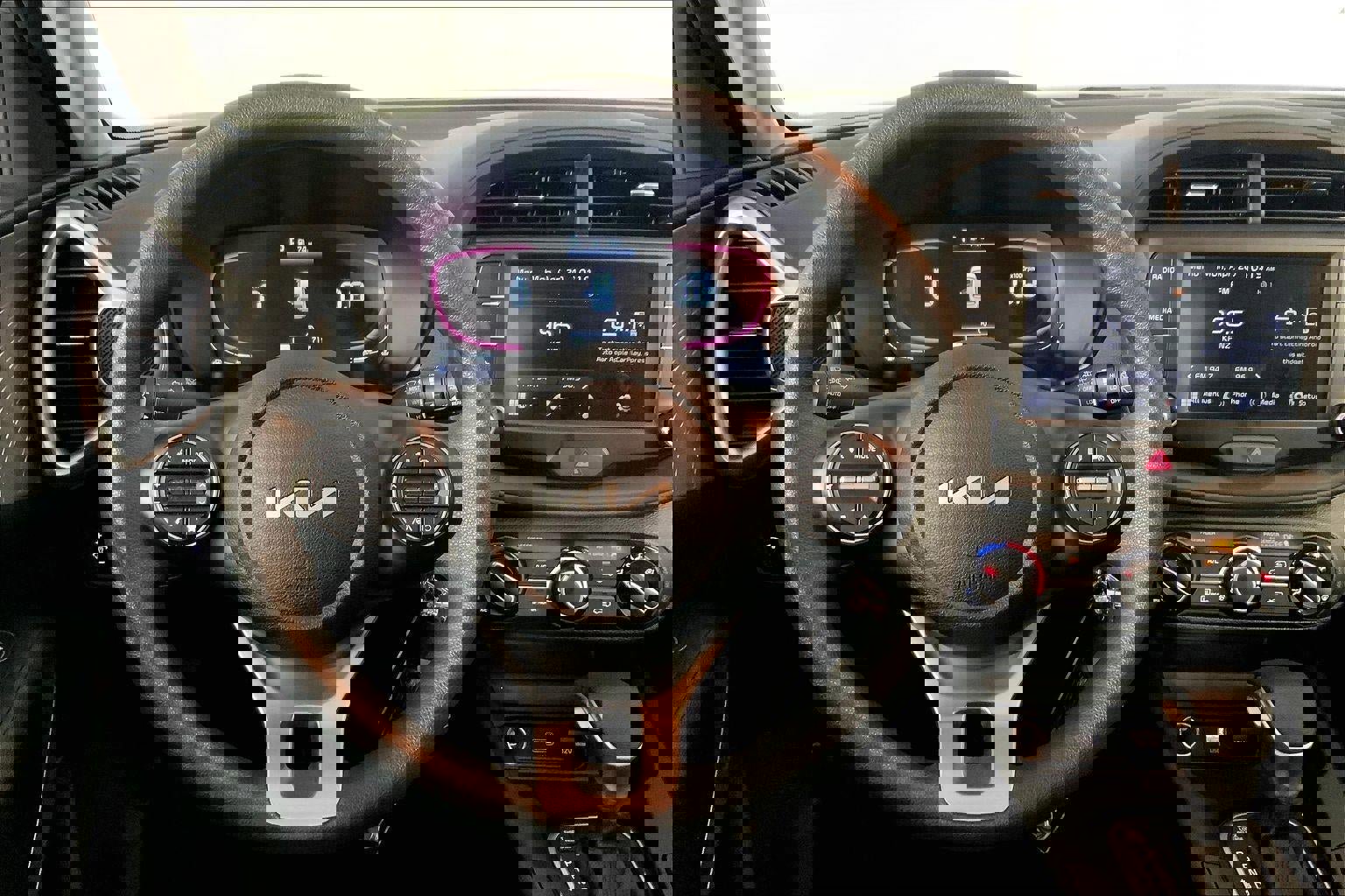 Used 2025 Kia Soul LX w/ LX Technology Package image 5