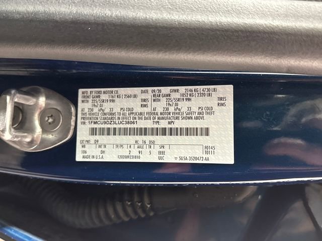 Used 2020 Ford Escape Titanium image 28