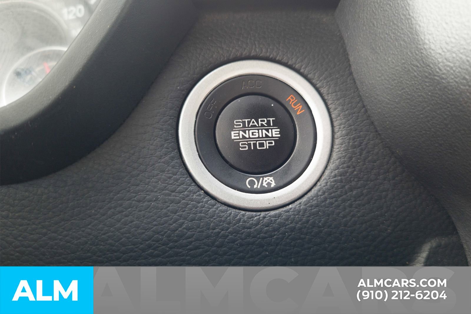 Used 2024 RAM 1500 Laramie AWD/4WD image 27