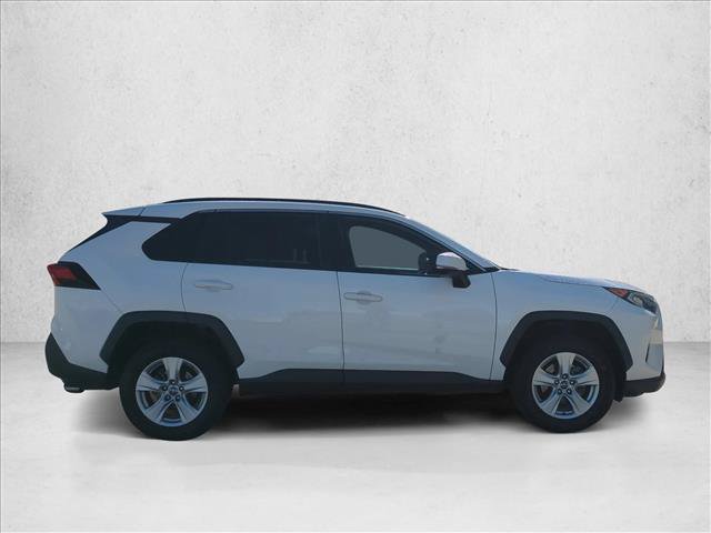 Used 2020 Toyota RAV4 XLE FWD image 4