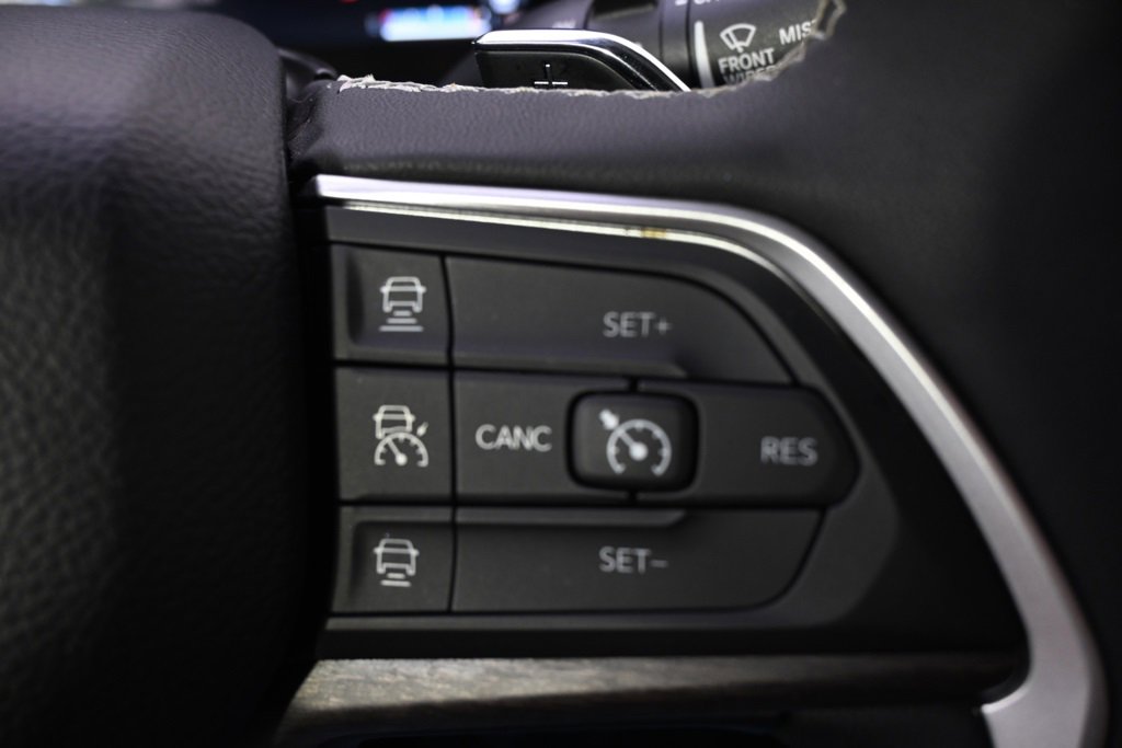 Used 2024 Jeep Grand Cherokee L Limited image 37