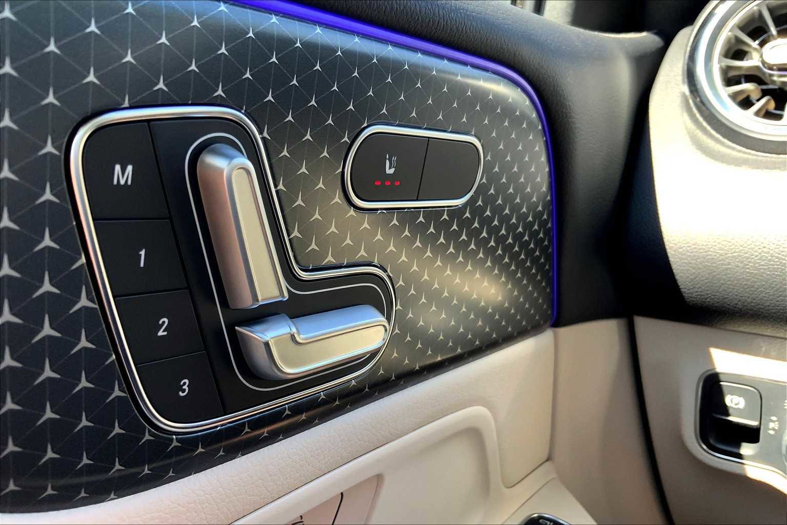 Certified 2026 Mercedes-Benz GLB 250 GLB 250 image 24